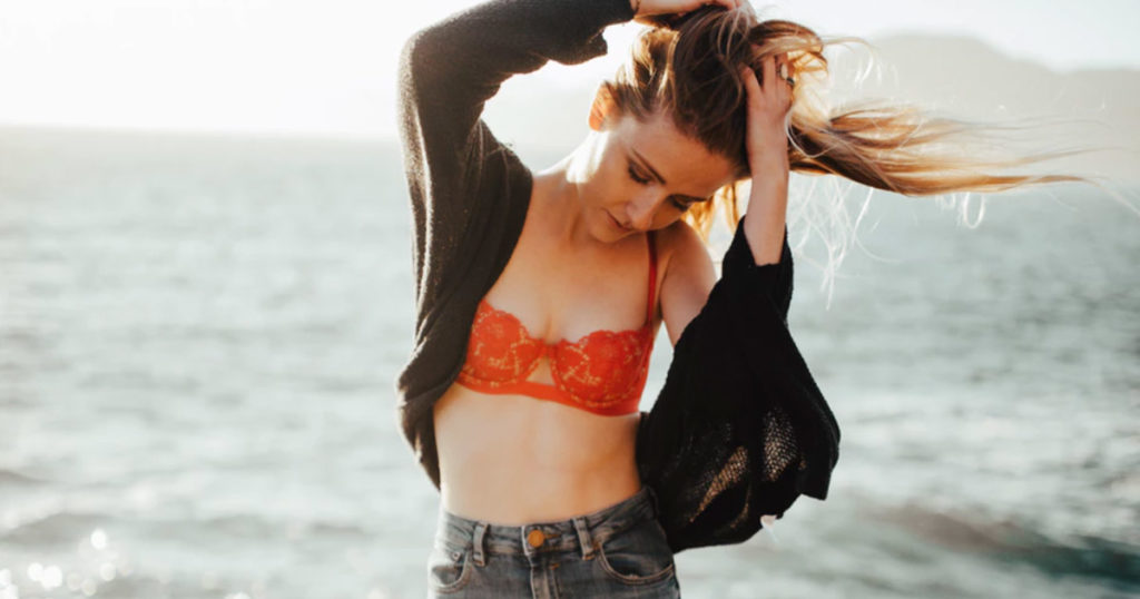 Travel Bras • Seamless, Wireless Bras For Comfort While Travelling